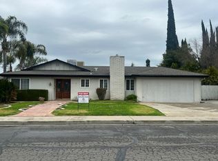 811 Fairway Dr, Exeter, CA 93221