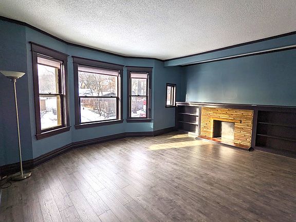 Living Room - Decorative Fireplace