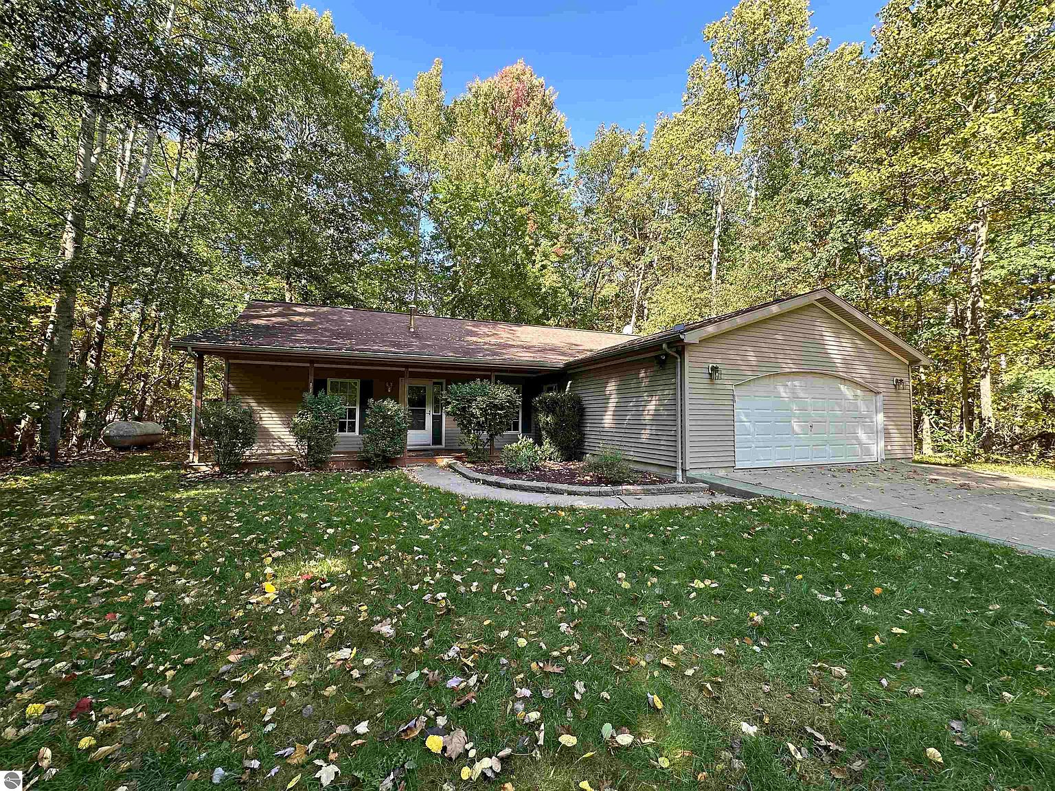 1146 Queensway Dr, Weidman, MI 48893 Zillow