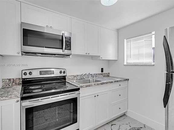 5th image of 56 NW 62nd St APT 2