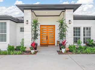 4013 Legend Trl, Granbury, TX 76049