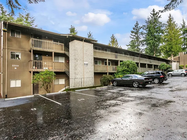 22107 66th Ave W #9D — Photo 10