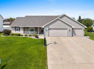 2662 Ontario Rd, Green Bay, WI 54311