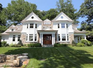 146 Hendrie Ave, Riverside, CT 06878