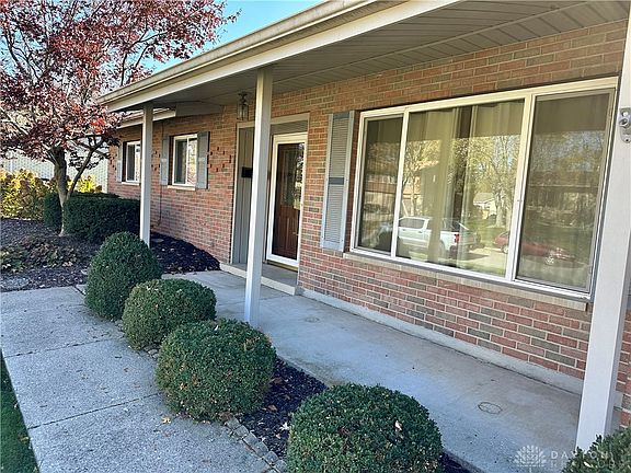 3rd image of 4250 Glenayre Dr