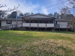 1689 Round Barn Rd, Powder Springs, TN 37848