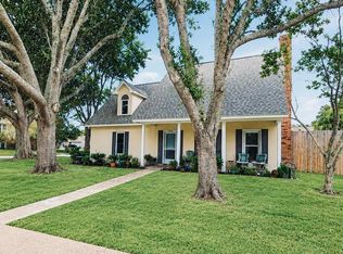 2382 Park Place Dr, Gulfport, MS 39507