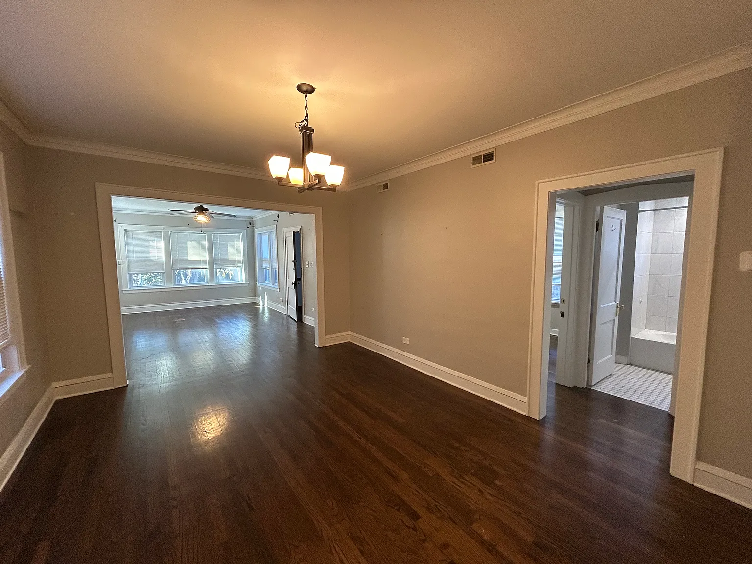 3 bed, 1400 sqft, $2,195 — Photo 3
