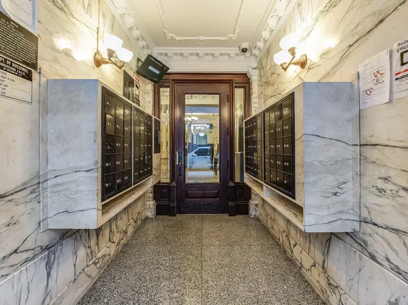 105 East 15th Street image 21 of 26