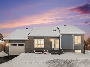 51 Marcel St, Russell, ON K0A1W1