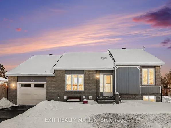 51 Marcel St, Russell, ON K0A 1W1