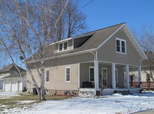 823 E Water St, Decorah, IA 52101