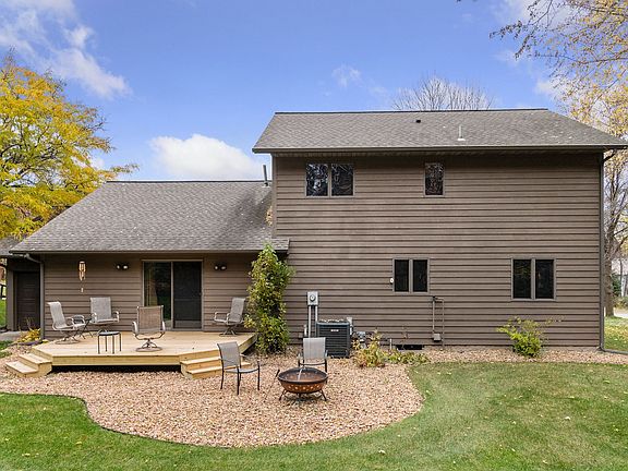 5th image of 927 Park View Ln