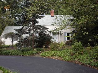 7236 Chagrin Rd, Chagrin Falls, OH 44023