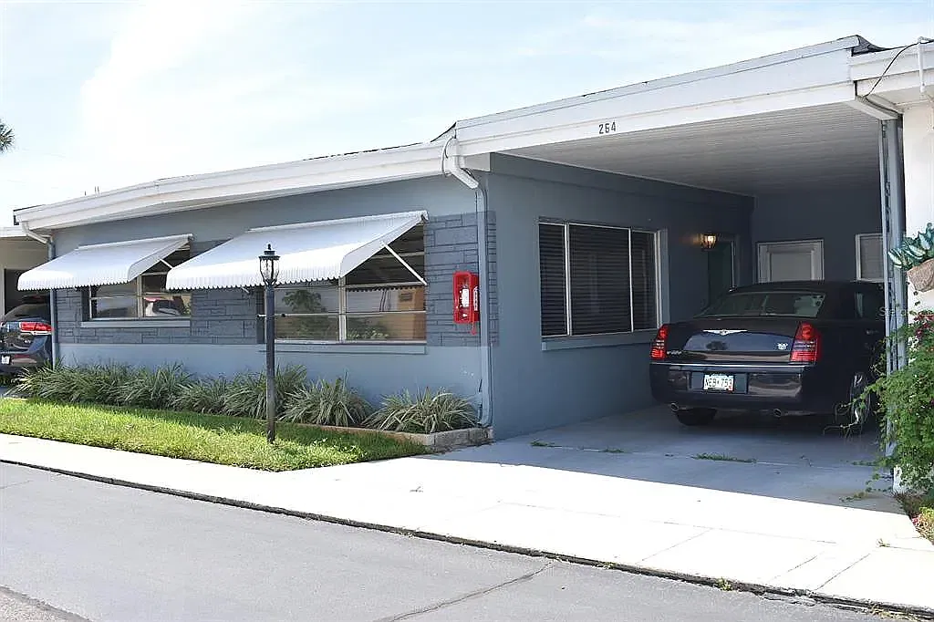 2 bed, 858 sqft, $1,850 — Photo 4