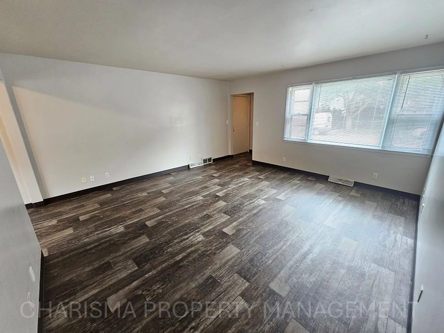 2 Bedroom, 1 Bath Located Just Blocks From Downtown Sioux Falls, Affordably Priced — Photo 3