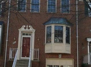 8041 Trevor Pl, Vienna, VA 22182