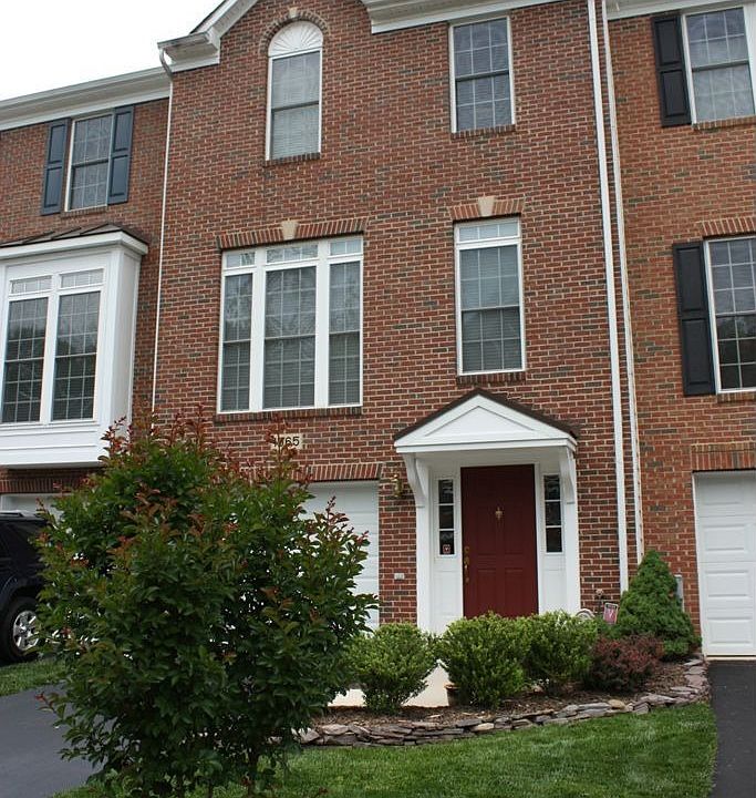 1st image of 1565 Hallwood Ct
