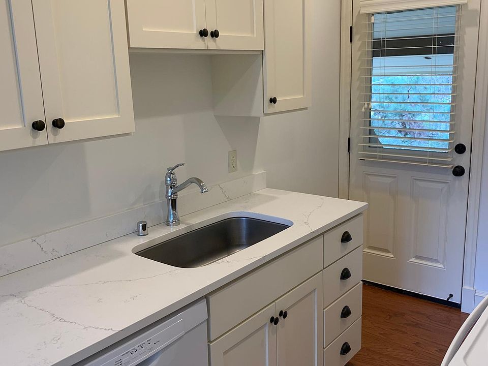 1st image of 1711 Taylor Ave N #1711