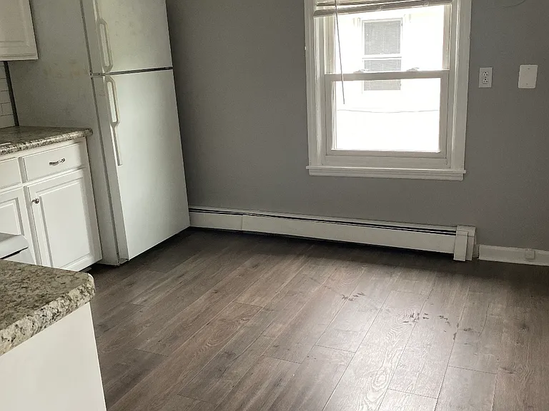 83 Kimberly Ave — Photo 8