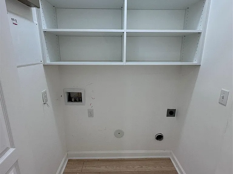 732 Inwood Hill Dr — Photo 9