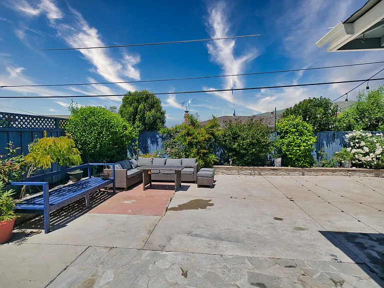 1655 Crater Lake Ave — Photo 30
