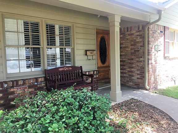 3rd image of 2408 Gulf Ave