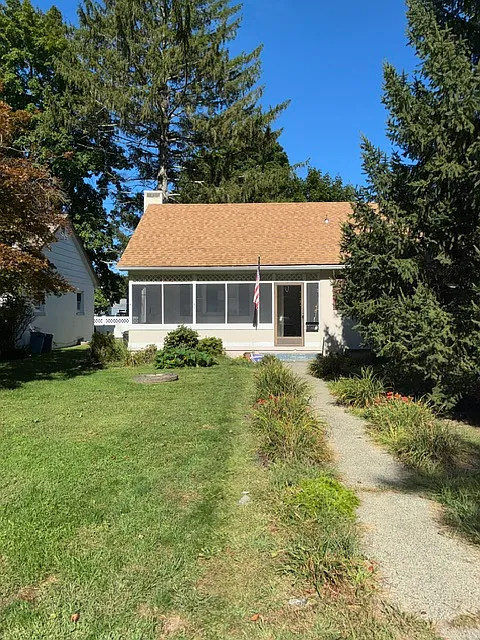 1 Dervend Cir