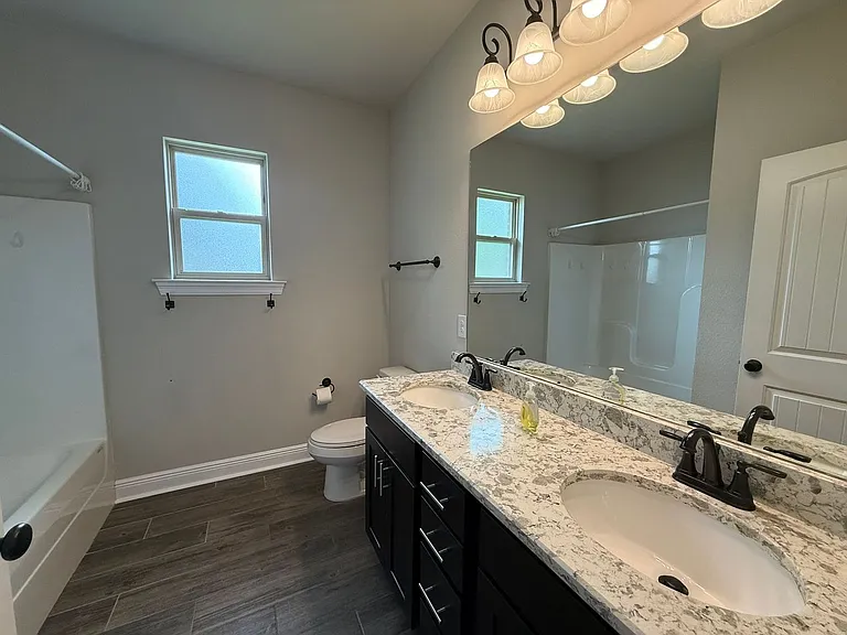 6510 Suwanee Rd — Photo 23