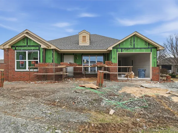 4239 S Greentree Way #56A, Sand Springs, OK 74063
