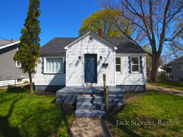 694 E Isabella Ave, Muskegon, MI 49442