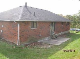 6886 Rackview Rd, Cincinnati, OH 45248