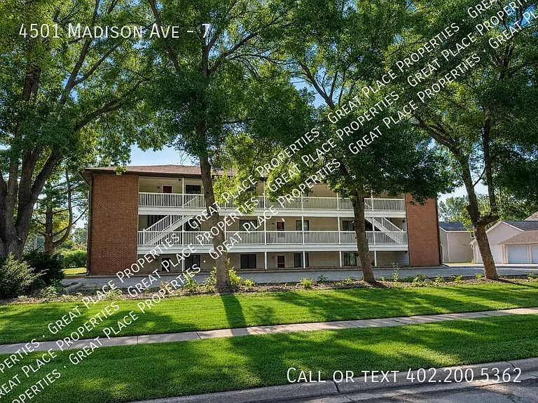 4501 Madison Ave #7 — Photo 2