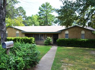 1009 Caprice Dr, Grand Saline, TX 75140