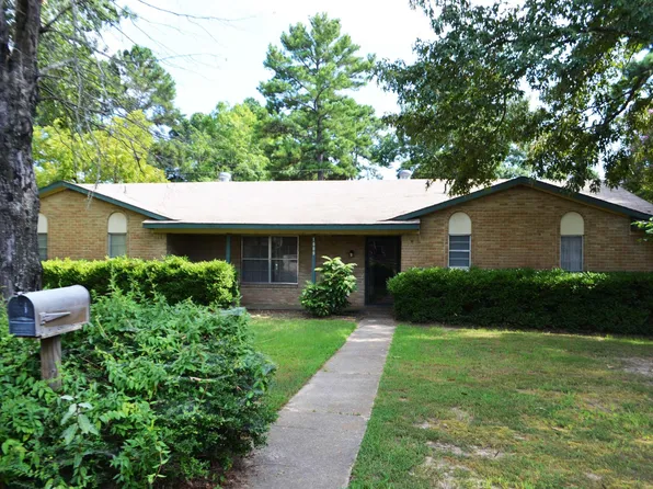 1009 Caprice Dr, Grand Saline, TX 75140
