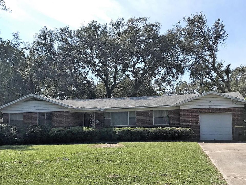 1st image of 1750 Valencia Dr