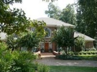 740 Grayson Ln, Jackson, TN 38305