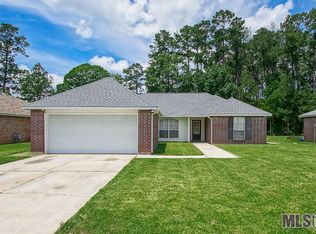 26263 Millstone Dr, Denham Springs, LA 70726