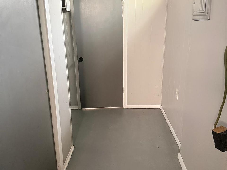 1115 Mill St, photo 17