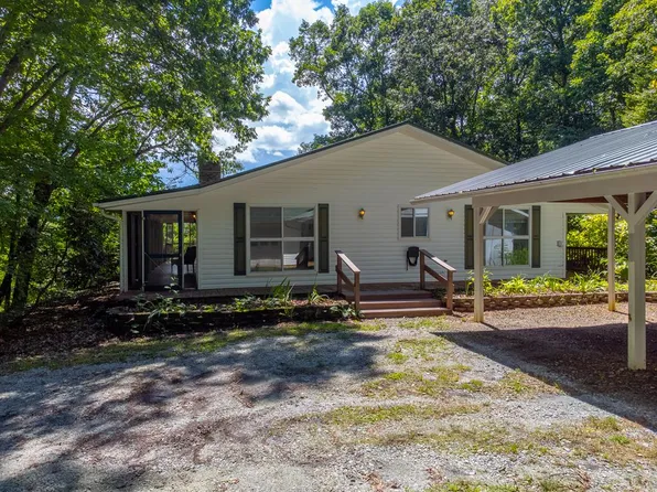 89 Sam Vanhook Ln, Franklin, NC 28734