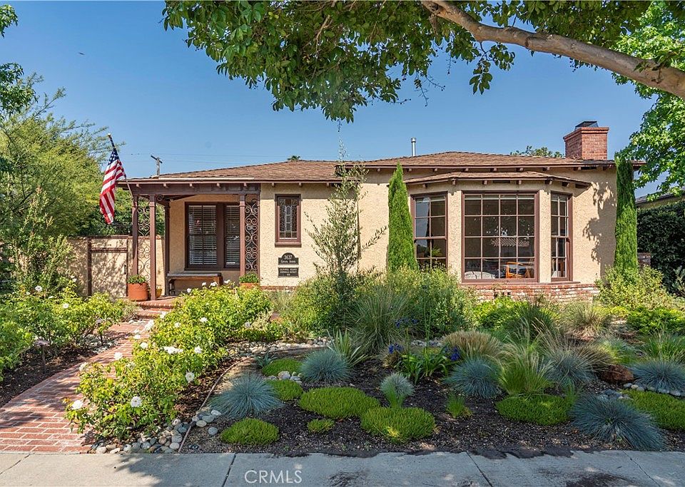 1st image of 3637 Gaviota Ave