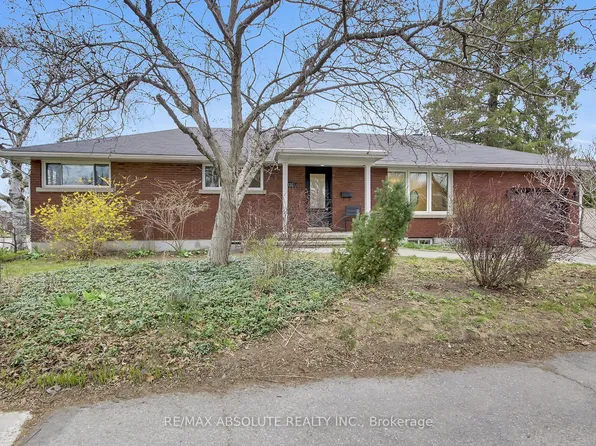 731 Dovercourt Ave, Ottawa, ON K2A 0W9