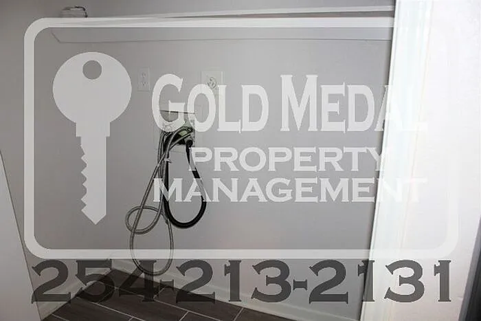 503 Longhorn Cir — Photo 22