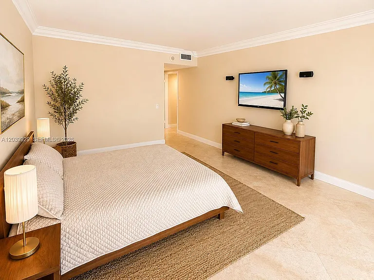 8855 Collins Ave #6H — Photo 7