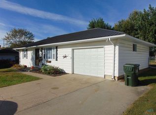 1203 S Main St, Clinton, MO 64735