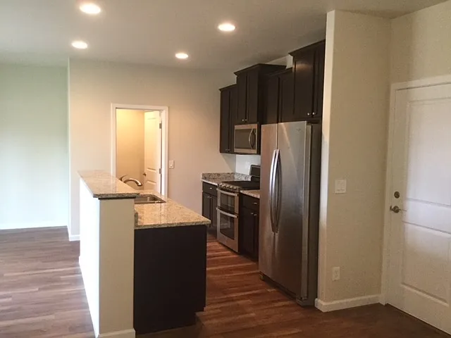 2644 Link Ave — Photo 2