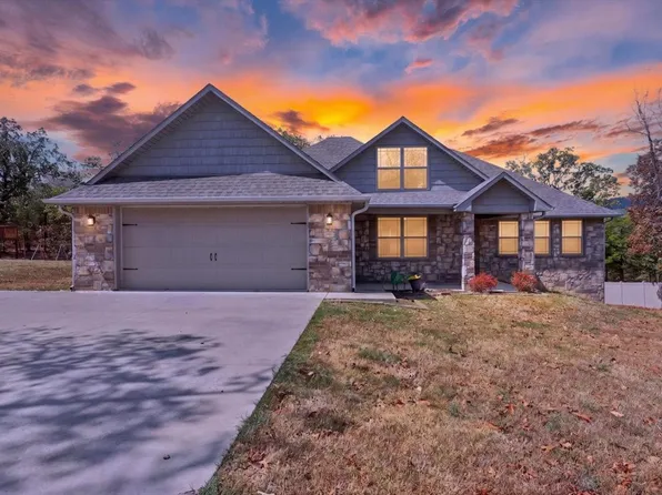301 Eagle Crst, Poteau, OK 74953