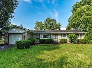 3307 Hazelwood Dr, New Albany, IN 47150