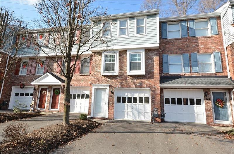 1st image of 111 Timberidge Dr