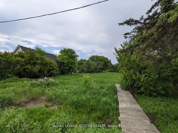 416 2nd Ave E, Thunder Bay, ON P7B 2N9